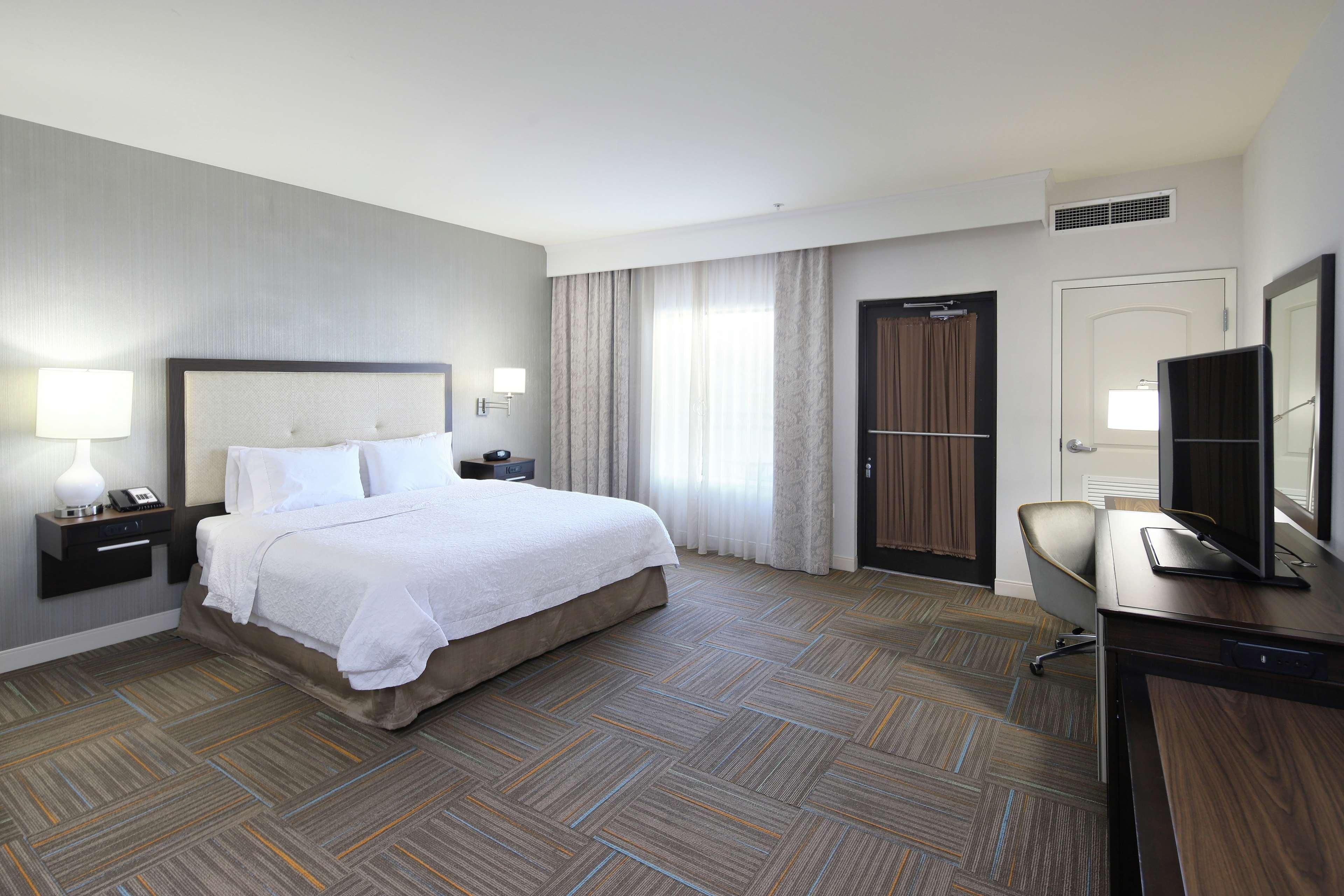 Hampton Inn & Suites Phoenix/Темпе Номер фото