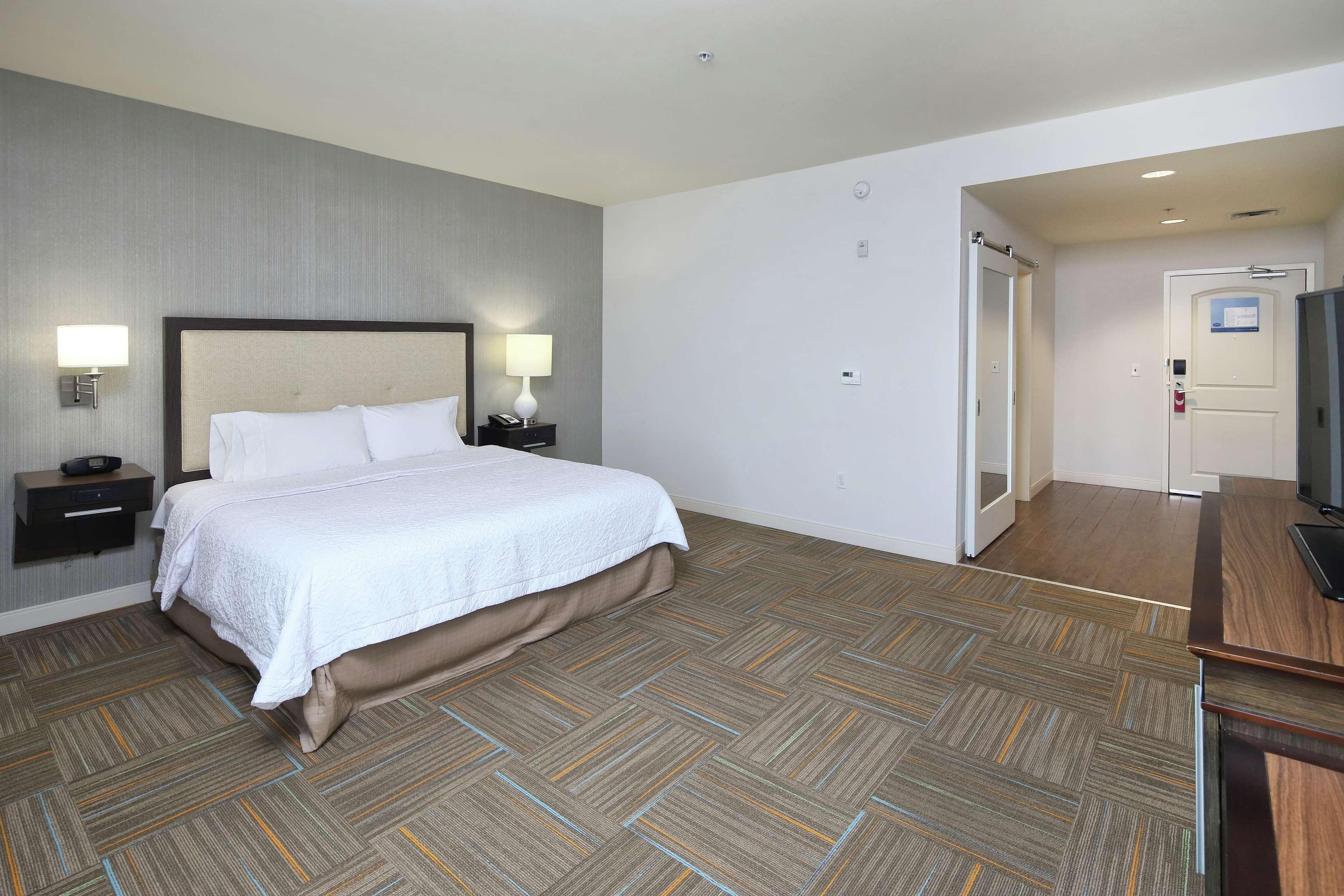Hampton Inn & Suites Phoenix/Темпе Номер фото