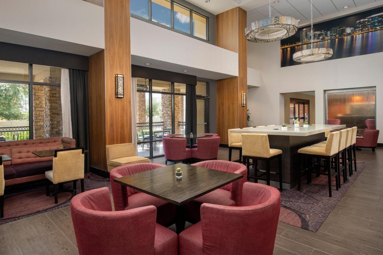 Hampton Inn & Suites Phoenix/Темпе Экстерьер фото